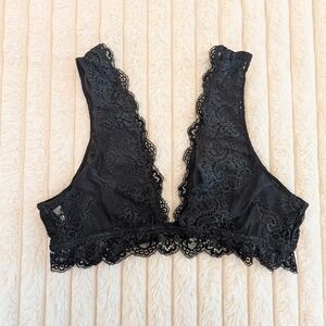 🩷 5/$25 - Garage Black Lace Bralette